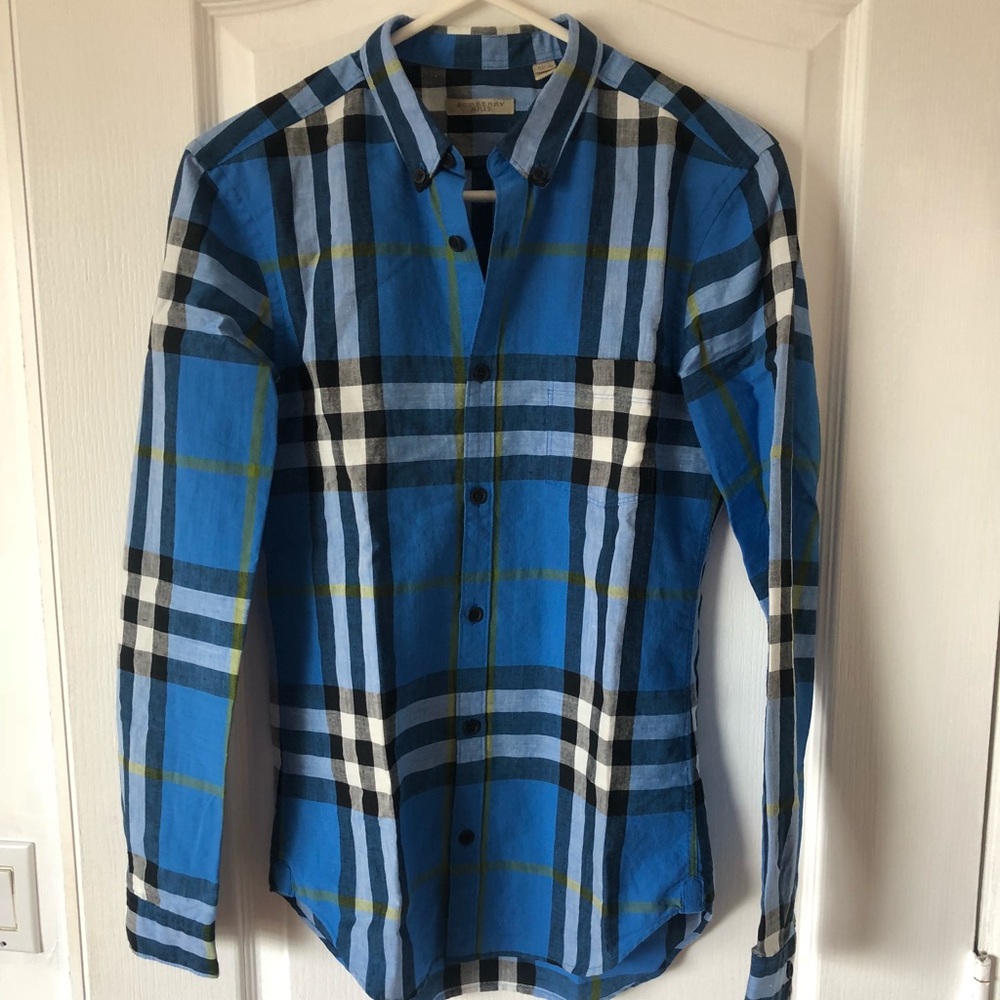 Burberry button down only worn twice